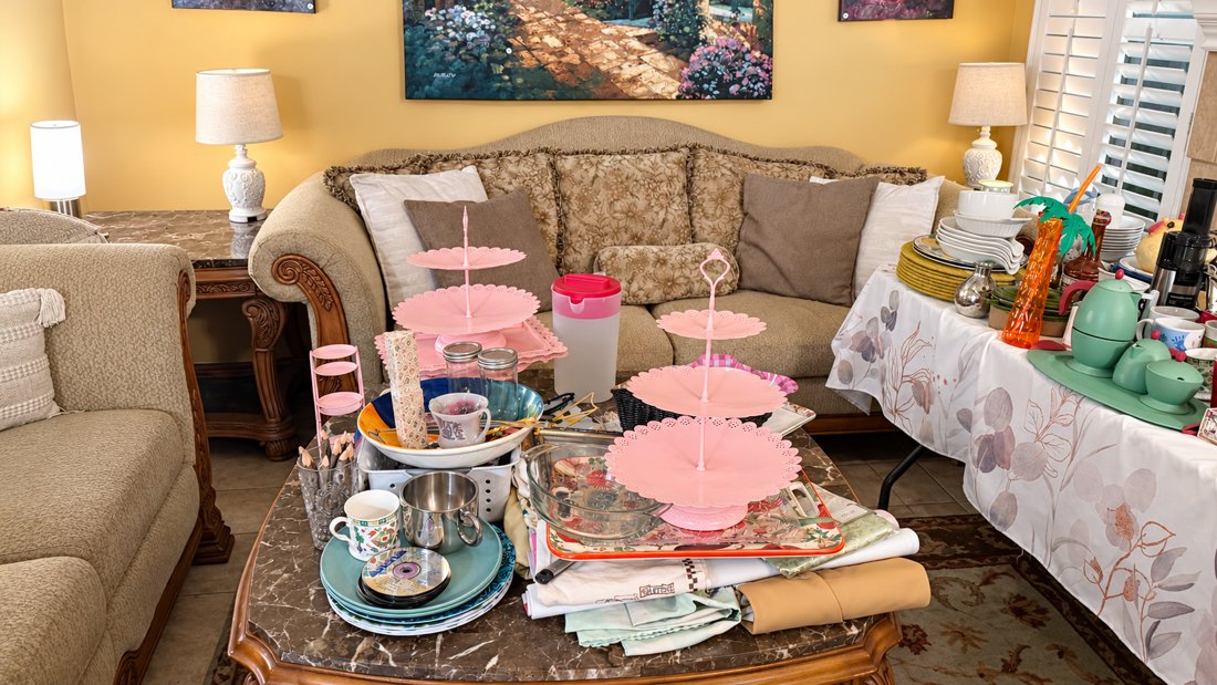 Pink serving stands and homewares
